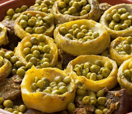 Tajine de veau aux petits pois et aux artichauts